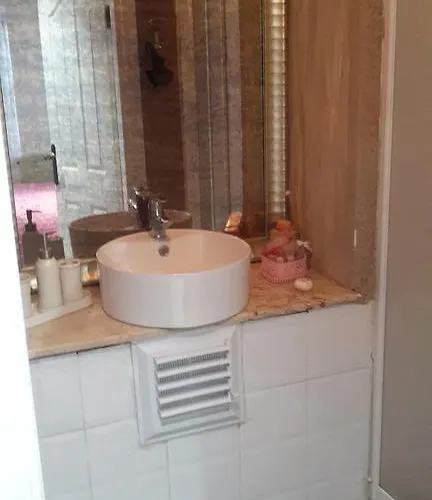 Pera Ayvalik Guest House Ξενοδοχείο Ayvalı