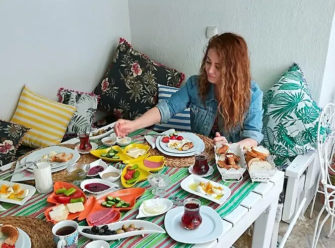 Pera Ayvalik Guest House * Ayvalı