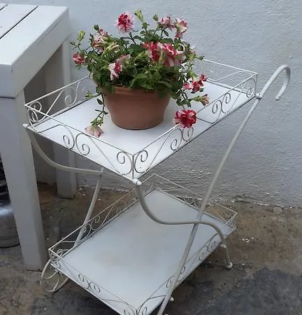 Pera Ayvalik Guest House