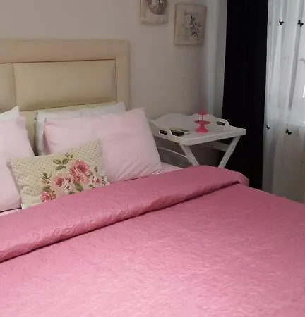 Pera Ayvalik Guest House Ayvalı